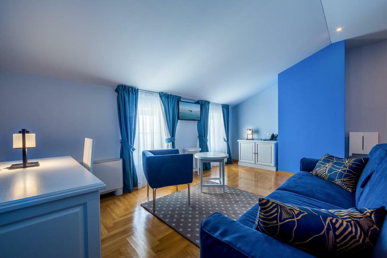 Hotel Domino Опатия Экстерьер фото