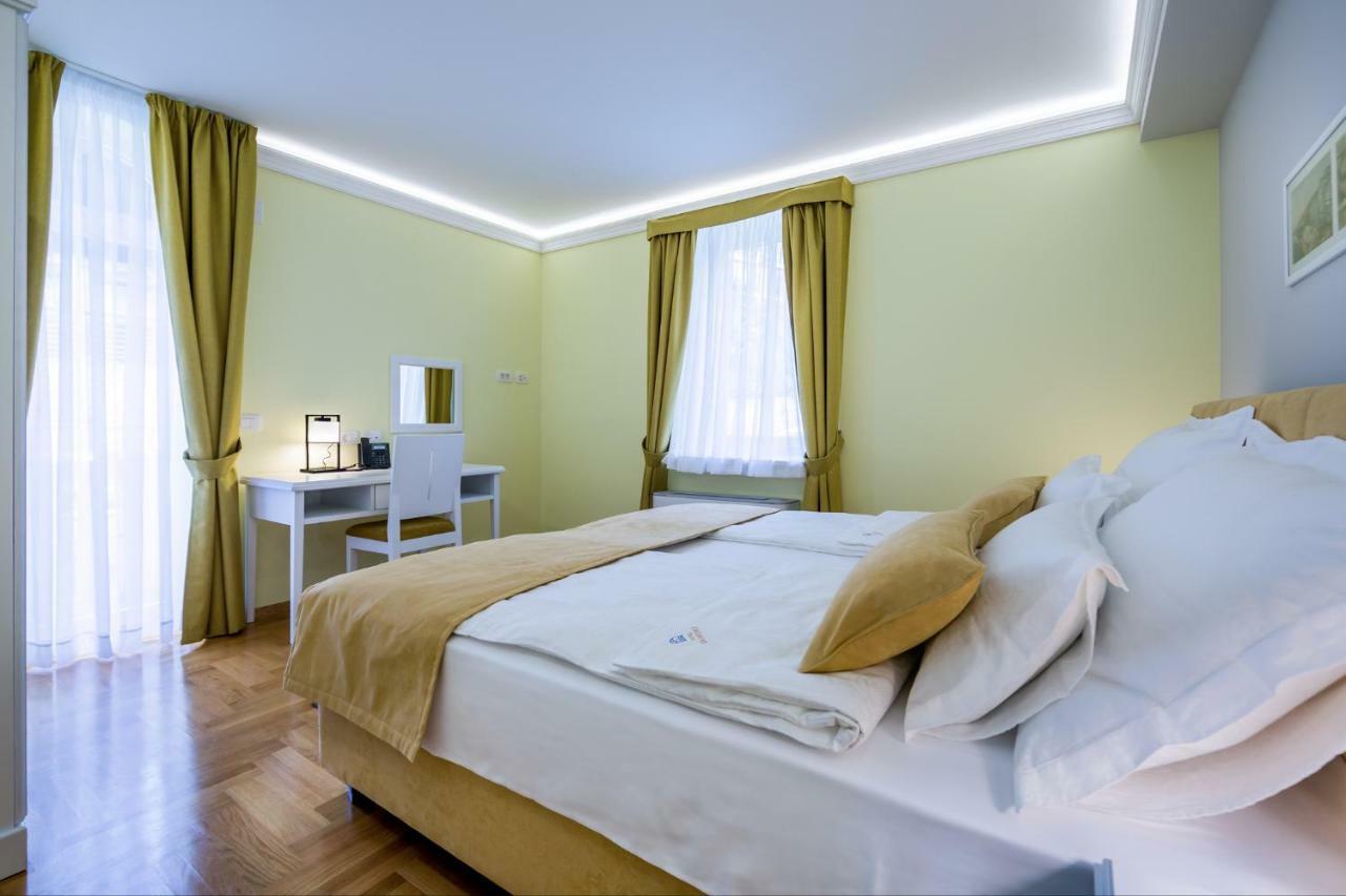 Hotel Domino Опатия Экстерьер фото